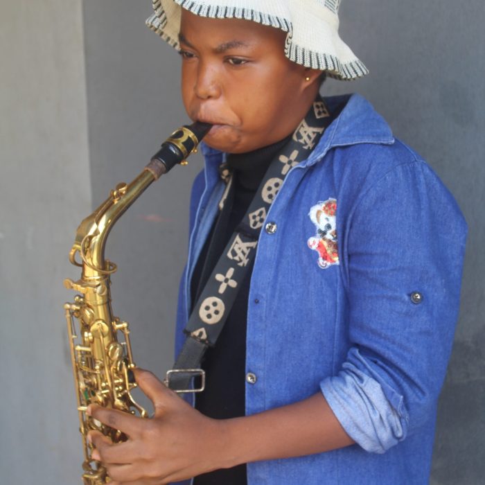 Children with music instruments 4